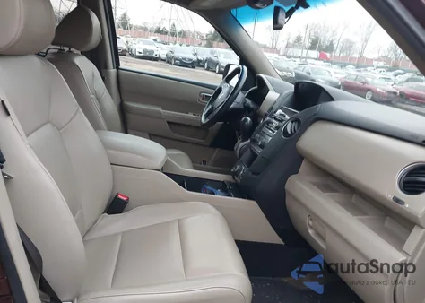 2013 Honda Pilot Touring z USA, uszkodzony, nr VIN 5FNYF4H98DB058201